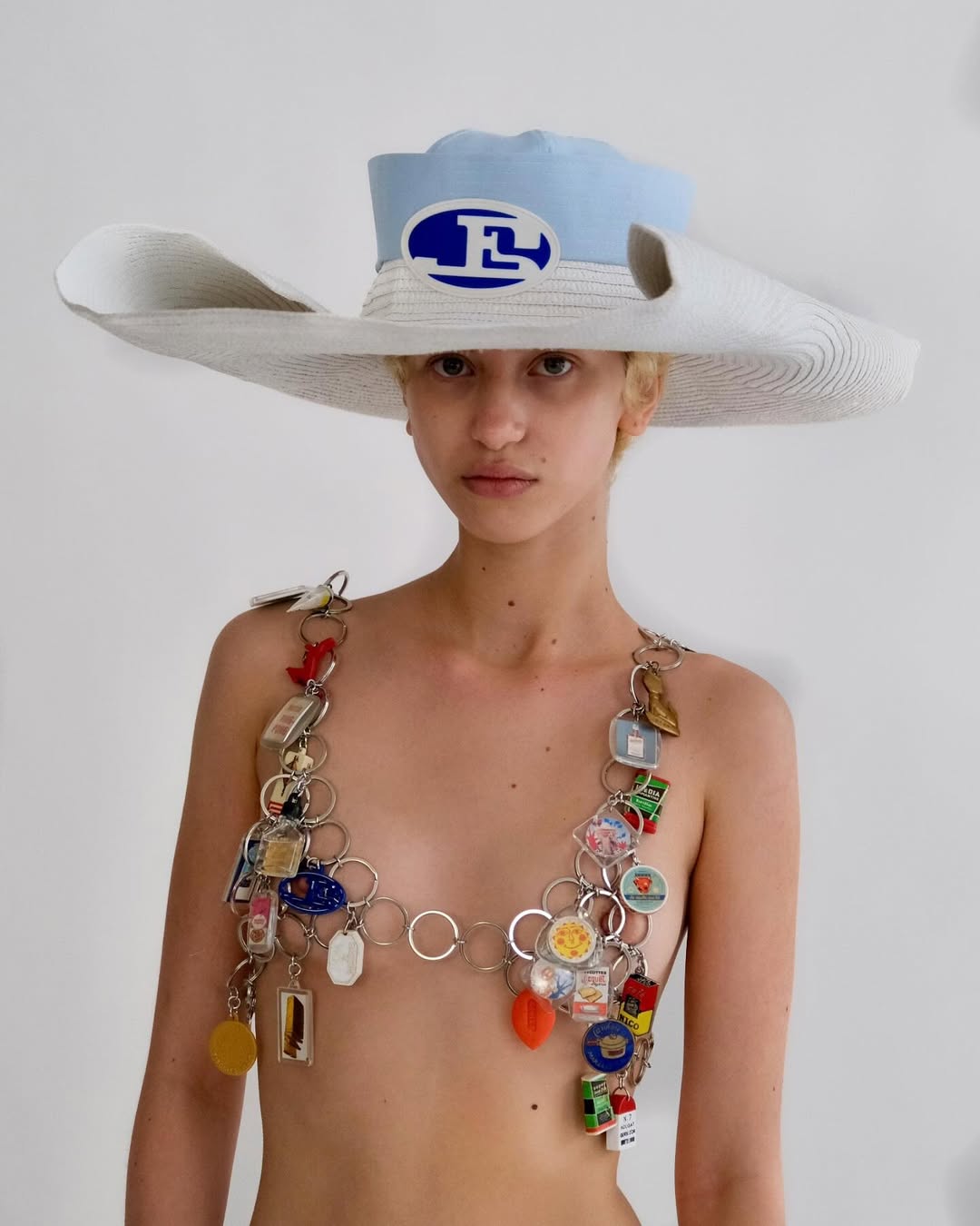 CHARM TOP